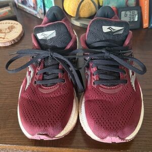 Saucony Burgundy and Black Athletic Shoes
